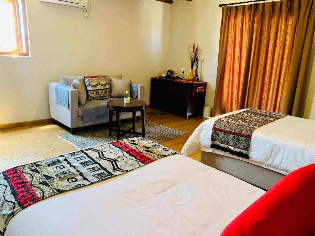 Agama Lodge Solitaire Exterior photo