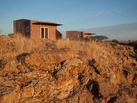 Agama Lodge Solitaire Exterior photo